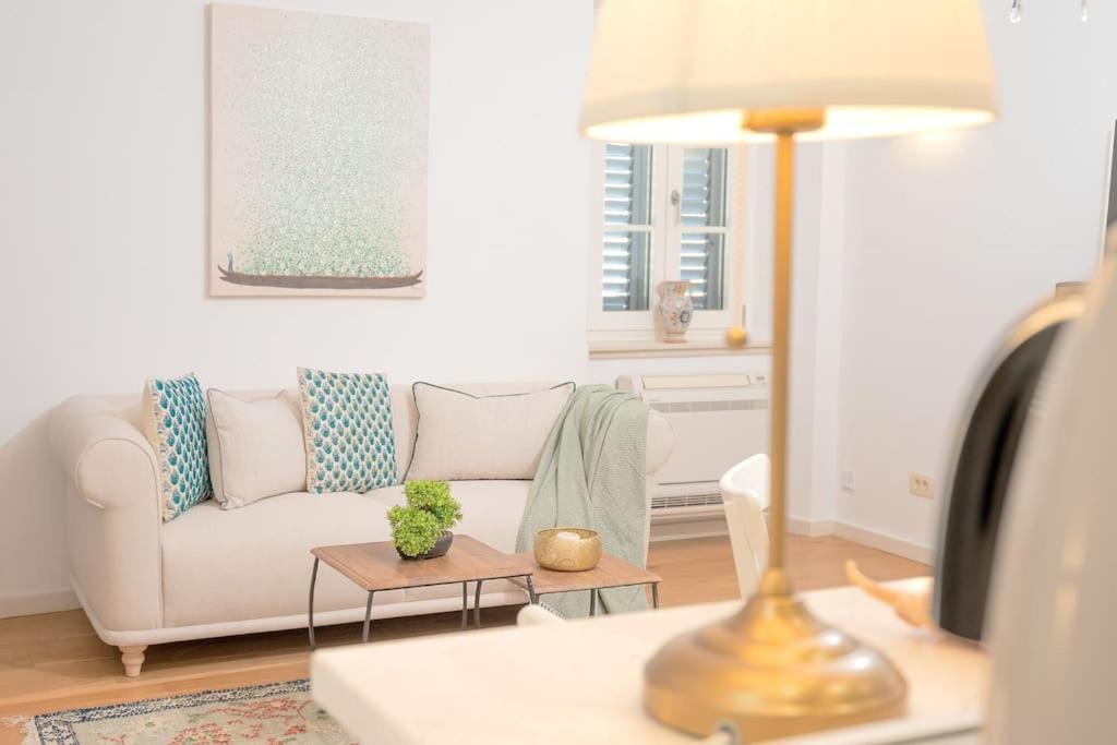 Dida Hvar Holiday home *