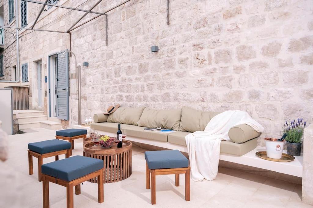 Dida Hvar Ferienhaus *